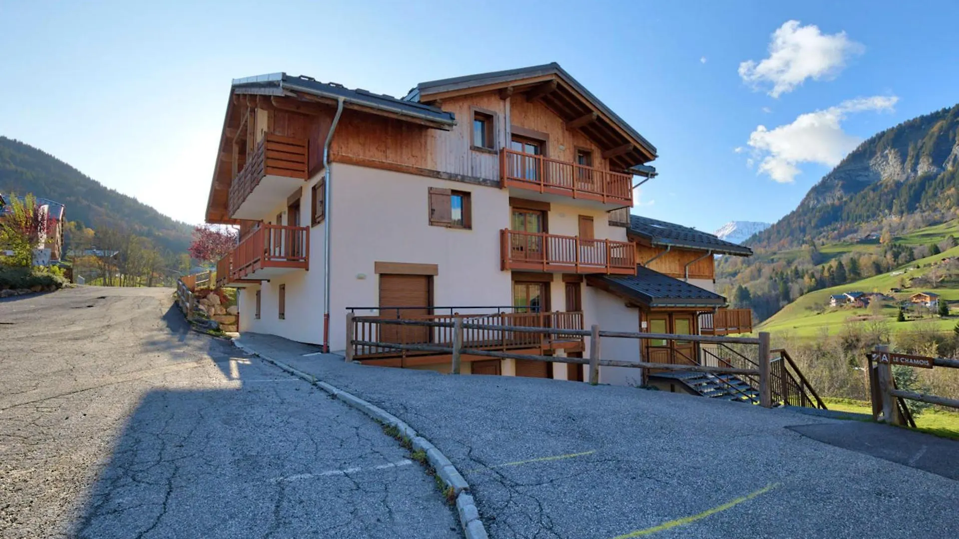 Appartement Cosy Avec Piscine, Animaux Admis Et Parking A Flumet - Fr-1-505-206 France